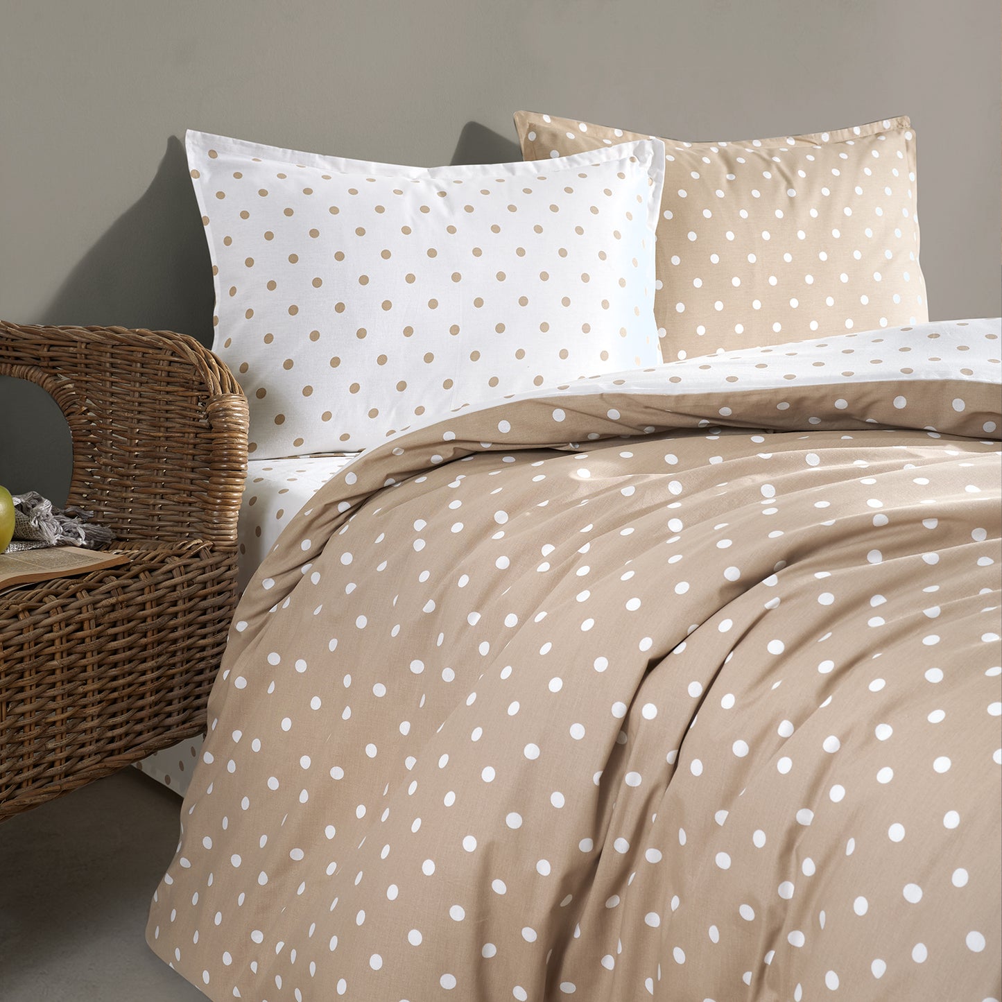 Beddengoed Dekbedovertrek 3-delige set -- 100% katoenen dekbedovertrek 240x220cm met 2 kussenslopen 60x70cm -- Dots Cappuccino -- Polka dot -- OEKO-TEK® gecertificeerd